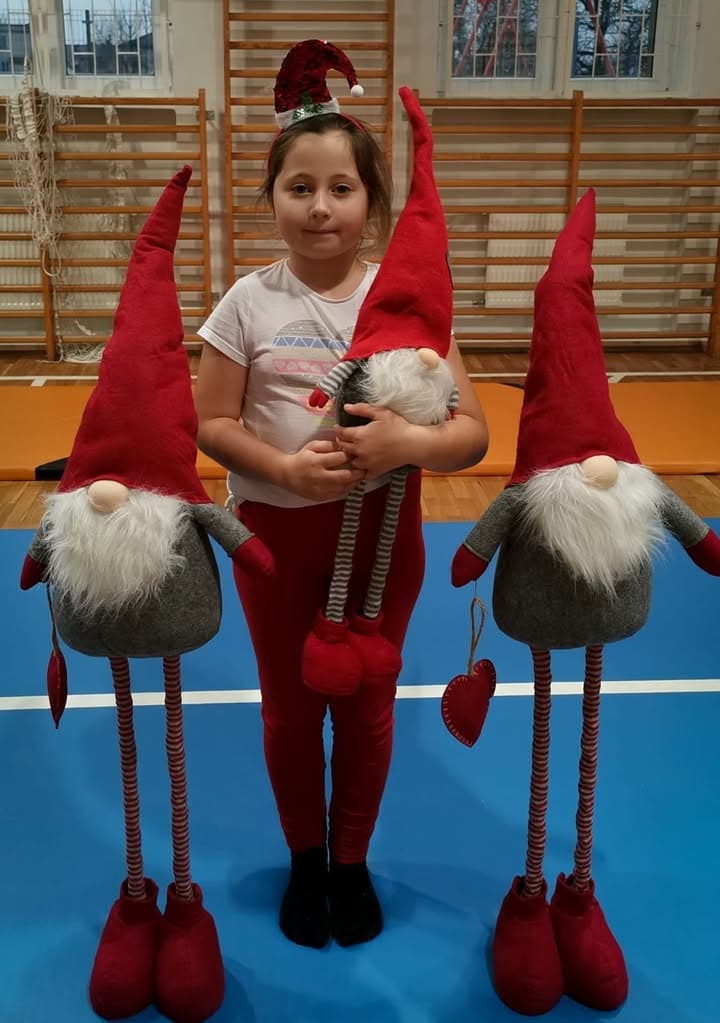 Akrobatyka🤸‍♀️🤸‍♂️ Sportowa🤸 Mikołajkowy 🎅fotograf 📷 💞w Środę odwiedził🏇 